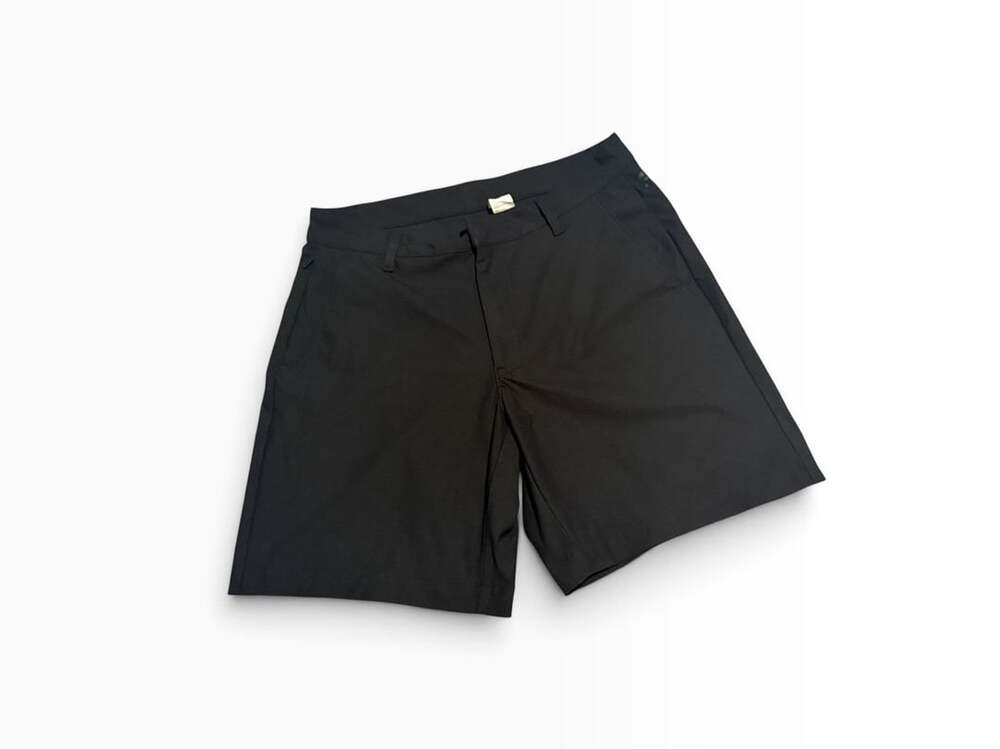 Fabletics Shorts Size 31 Black Casual Golf Athletic